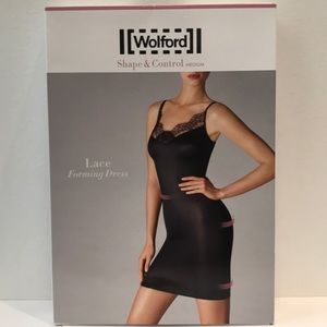 NEW Wolford- Lace Forming Dress, Rosepowder (nude)